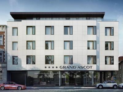 Grand Ascot Hotel 4*